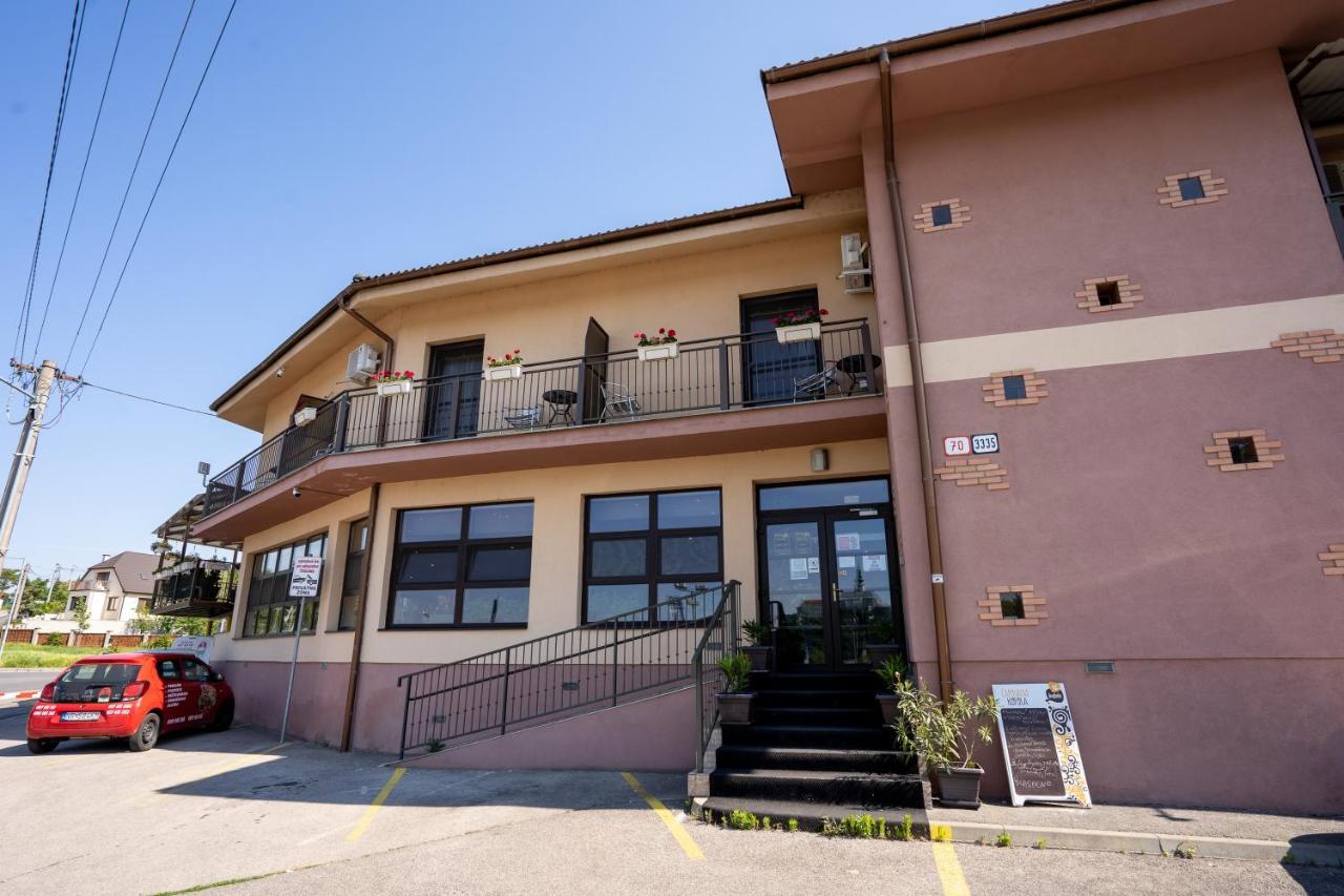Penzion Toscana Нитра Екстериор снимка